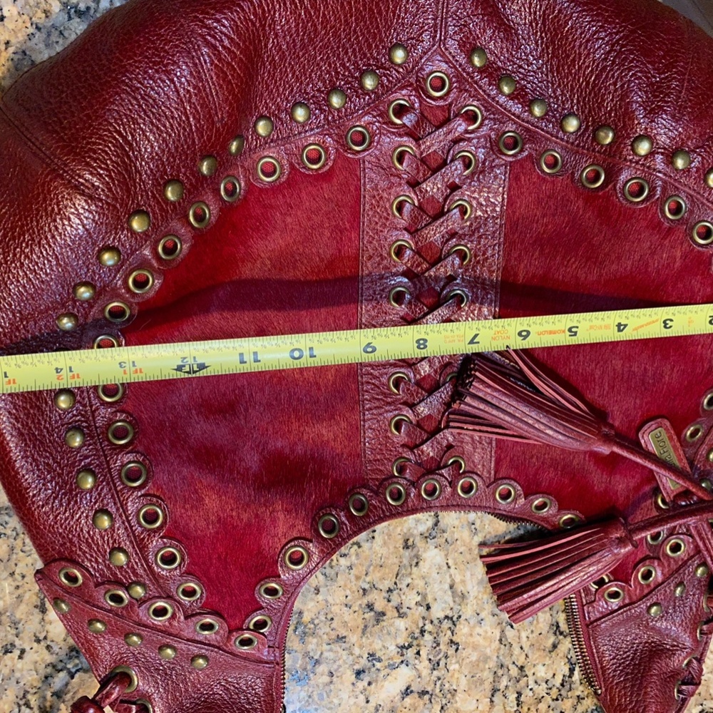 Isabella Fiore Red Hobo Bag - Picture 13 of 14